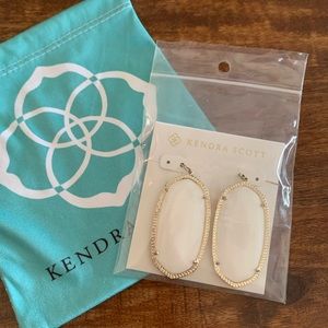 Kendra Scott Danielle MOP earrings